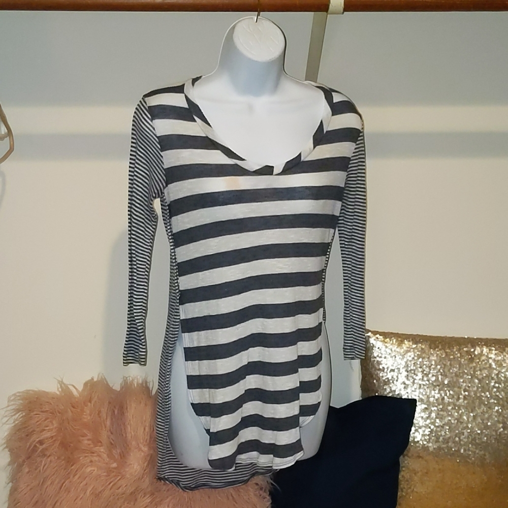 Cute quarter sleeve striped fashion shirt